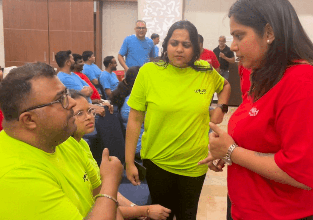 Strengthens Workplace Communication